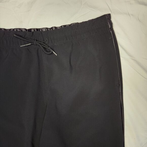 Athleta Womens 12 Metropolis Joggers Drawstring w/ Back Zipper Pocket Black - Picture 3 of 14